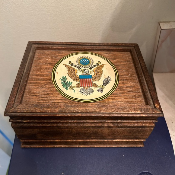 Great Seal of America Wooden Trinket/Jewelry Box Reuge Music Box “Yankee Doodle” - Picture 1 of 5